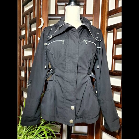 Dots Light Weight Utility Jacket (Size M) - Picture 4 of 12